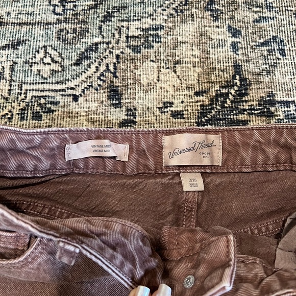 Universal Thread Shorts - Picture 2 of 2